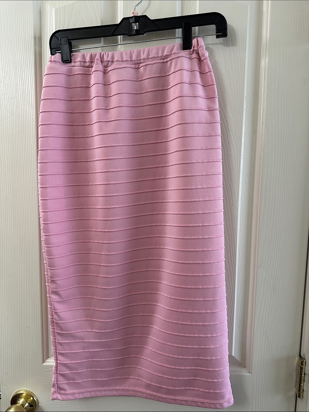 Stretch Ribbed Midi Skirt in Light Pink
